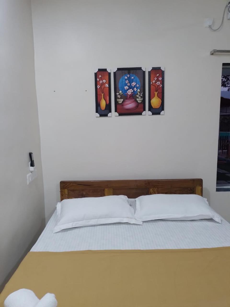 Mohor Retreat Hotel Alibag Ruang foto